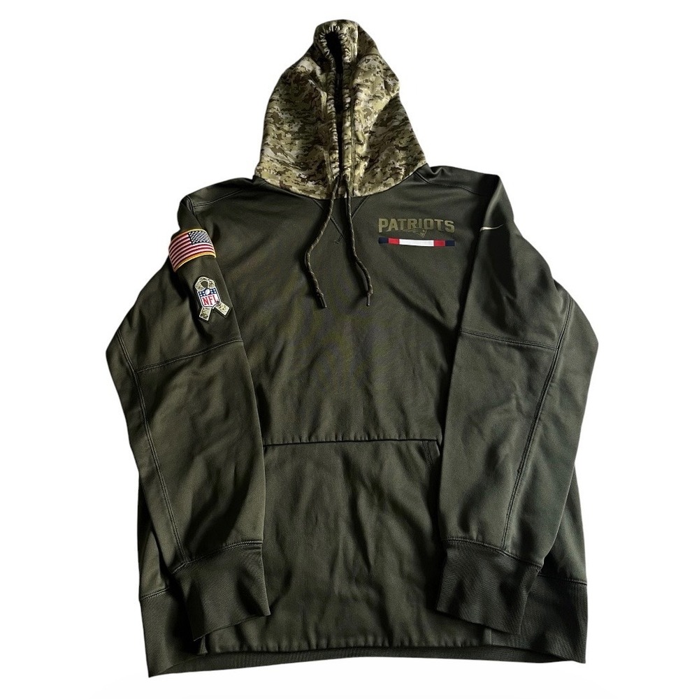 Nike New England Patriots NFL Hoodie Mens Large Camo On Field Dri-Fit USA